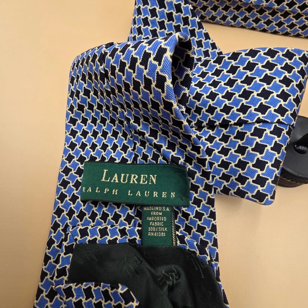 Lauren Ralph Lauren Mens Blue Geometric Silk Necktie USA Made RN 41381